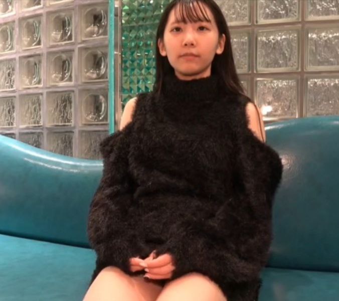 高颜值短发萌妹子全裸自摸诱惑小尺度露逼逼性感屁股摆弄姿势非常诱人